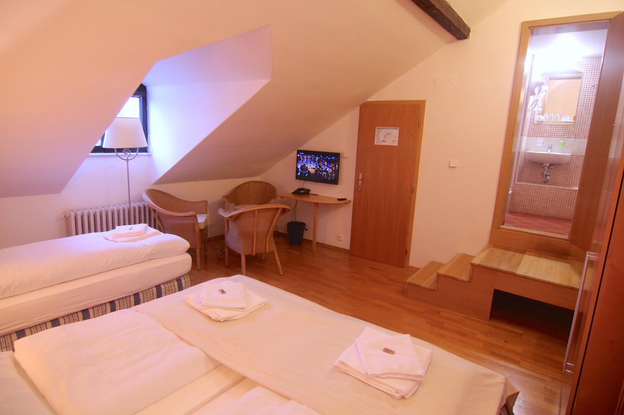 Hotel Klika Ceske Budejovice Exterior photo